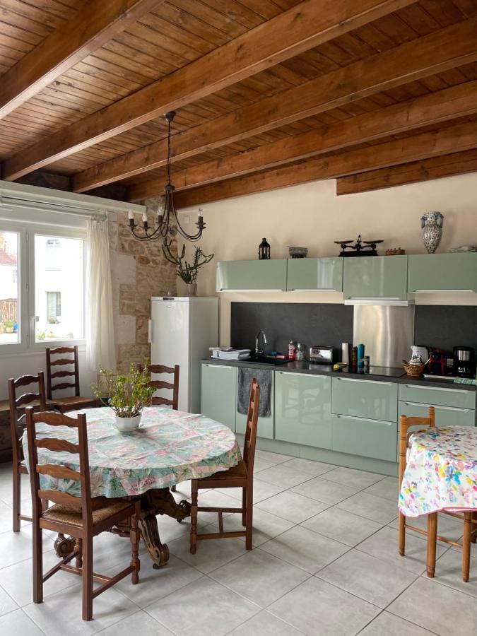Chez Sarah - L'Escapade Bed and Breakfast Javerlhac-et-la-Chapelle-Saint-Robert Eksteriør billede